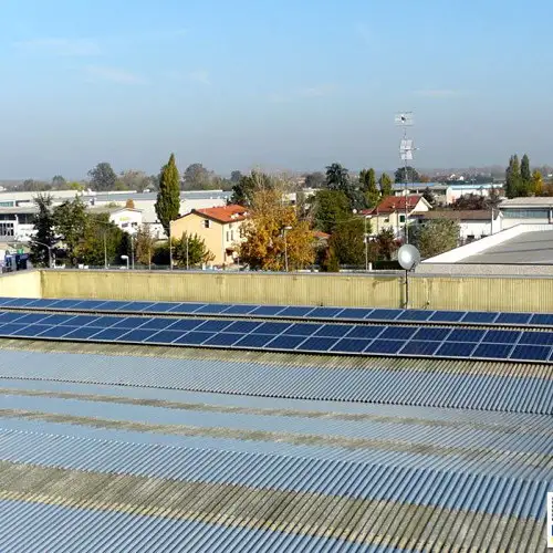 Impianti fotovoltaici per edifici ad utilizzo industriale