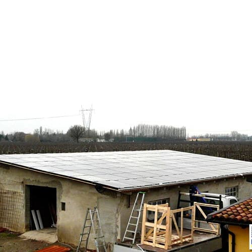 Impianti fotovoltaici per edifici ad utilizzo agricolo